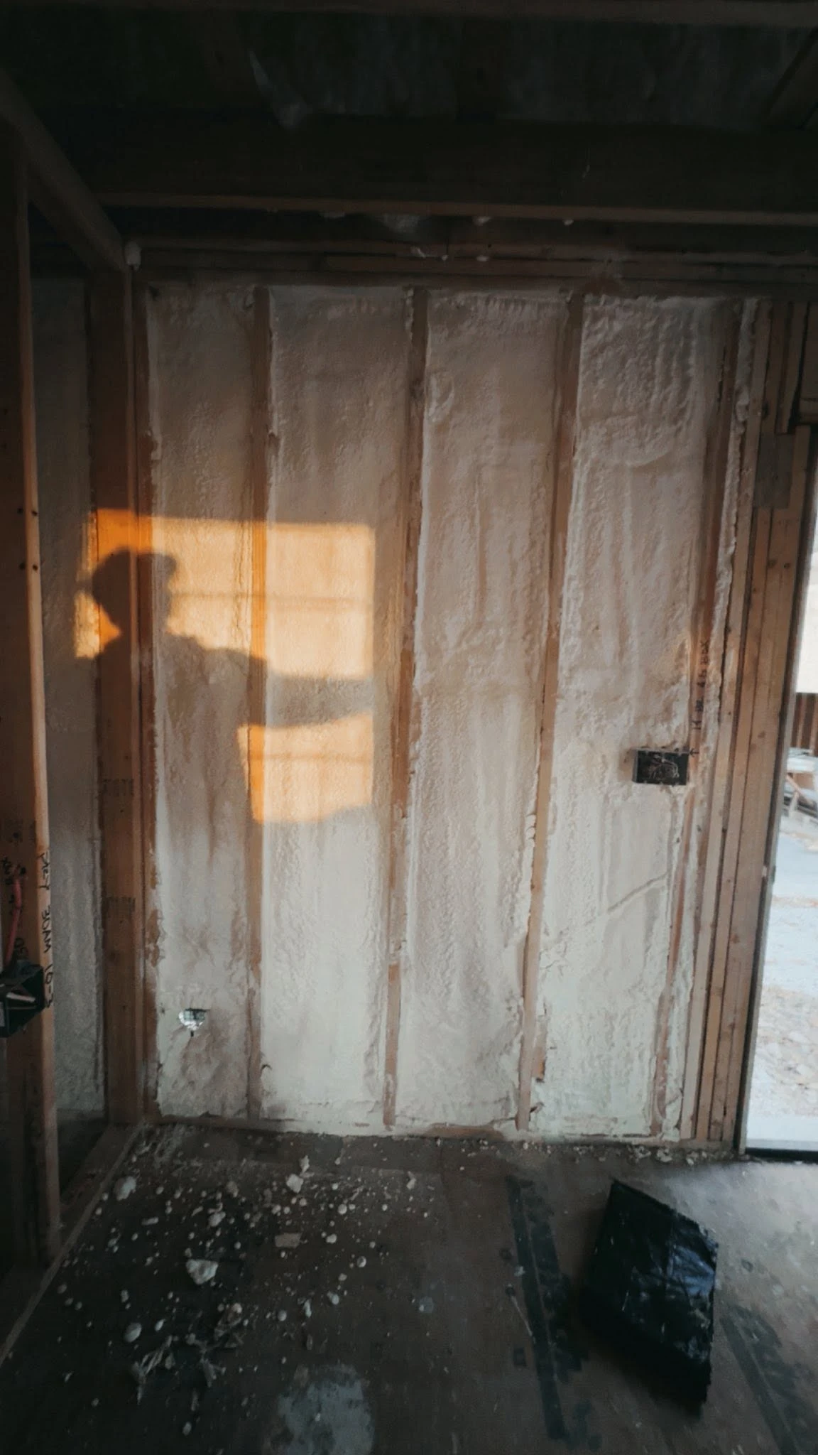 Can Spray Foam Help Prevent Mold and Air Leaks in Licking, MO?