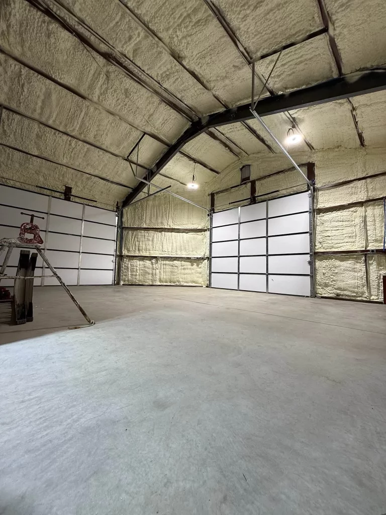 Why Licking MO Builders Prefer Spray Foam Insulation in New Construction